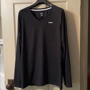 Long sleeve Reebok v- neck t - shirt XL fits like a Large